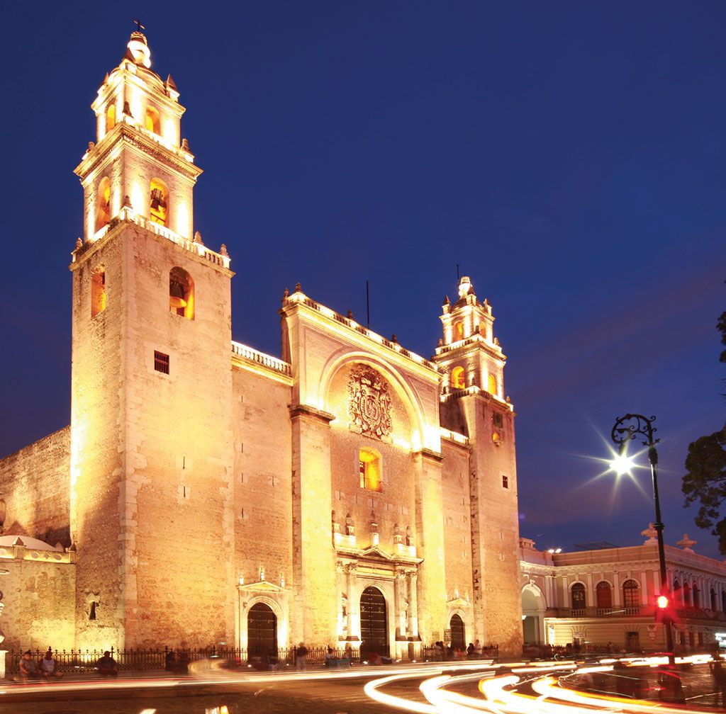 Cinco noches en la catedral de Mérida
