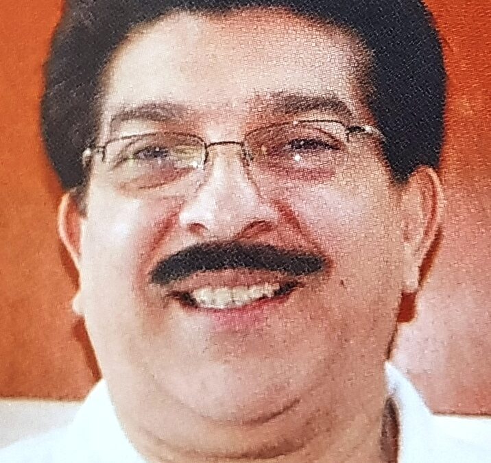 DR. EDUARDO MENA ARANA
