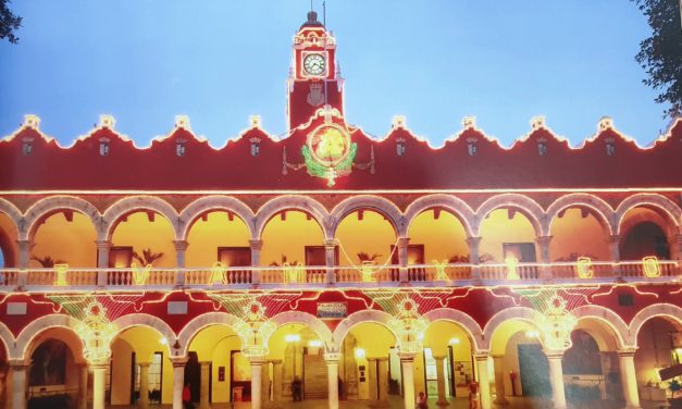 EL PALACIO MUNICIPAL EN DOS TIEMPOS