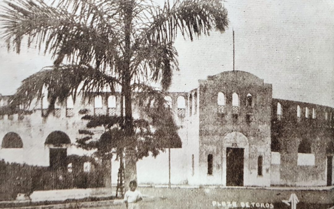 PLAZA DE TOROS,EN DOS TIEMPOS