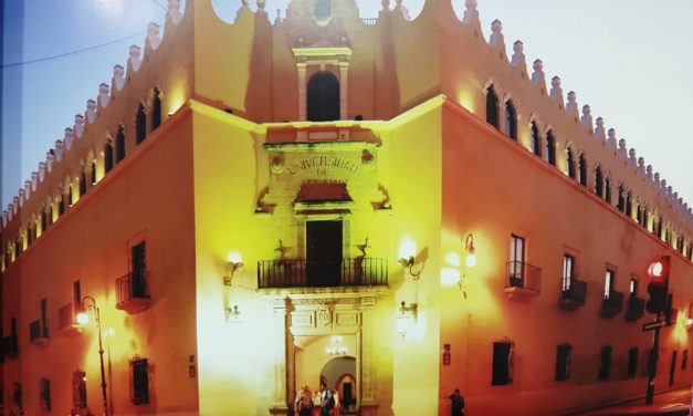 EL EDIFICIO DE LA UNIVERSIDAD DE YUCATÁN (UADY) EN DOS TIEMPOS