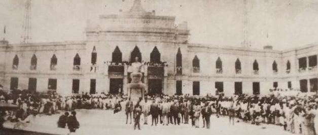 LA CASA DEL PUEBLO, EN DOS TIEMPOS