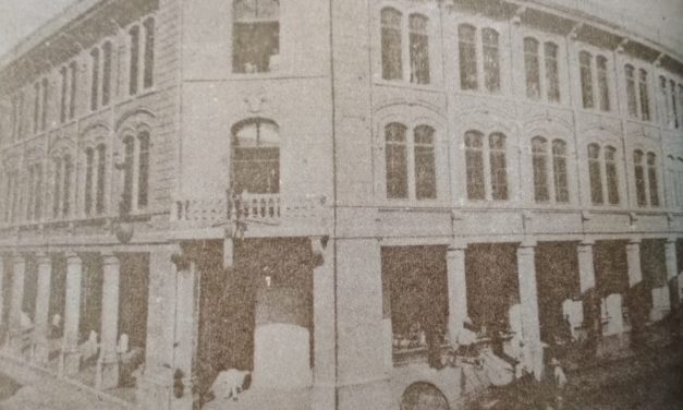 ESQUINA DEL CANDADO, EN DOS TIEMPOS