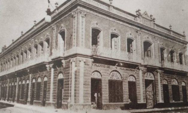 FACHADA DEL PUERTO DE ALEJANDRÍA, EN DOS TIEMPOS