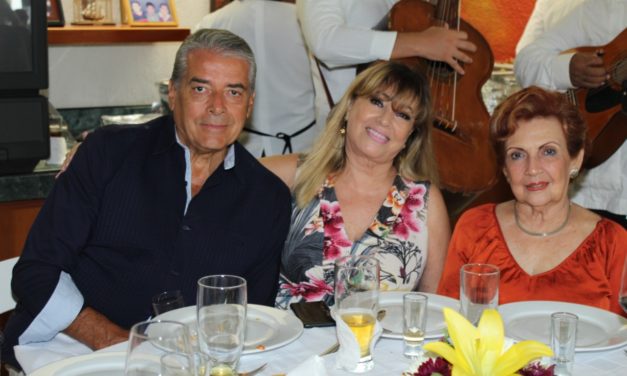 CUMPLEAÑOS DR. LUIS ALBERTO NAVARRETE RUIZ DEL HOYO