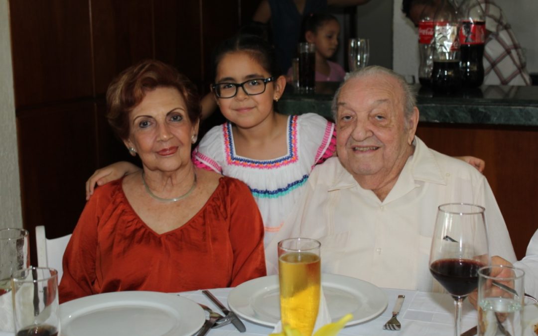 CUMPLEAÑOS DR. LUIS ALBERTO NAVARRETE RUIZ DEL HOYO