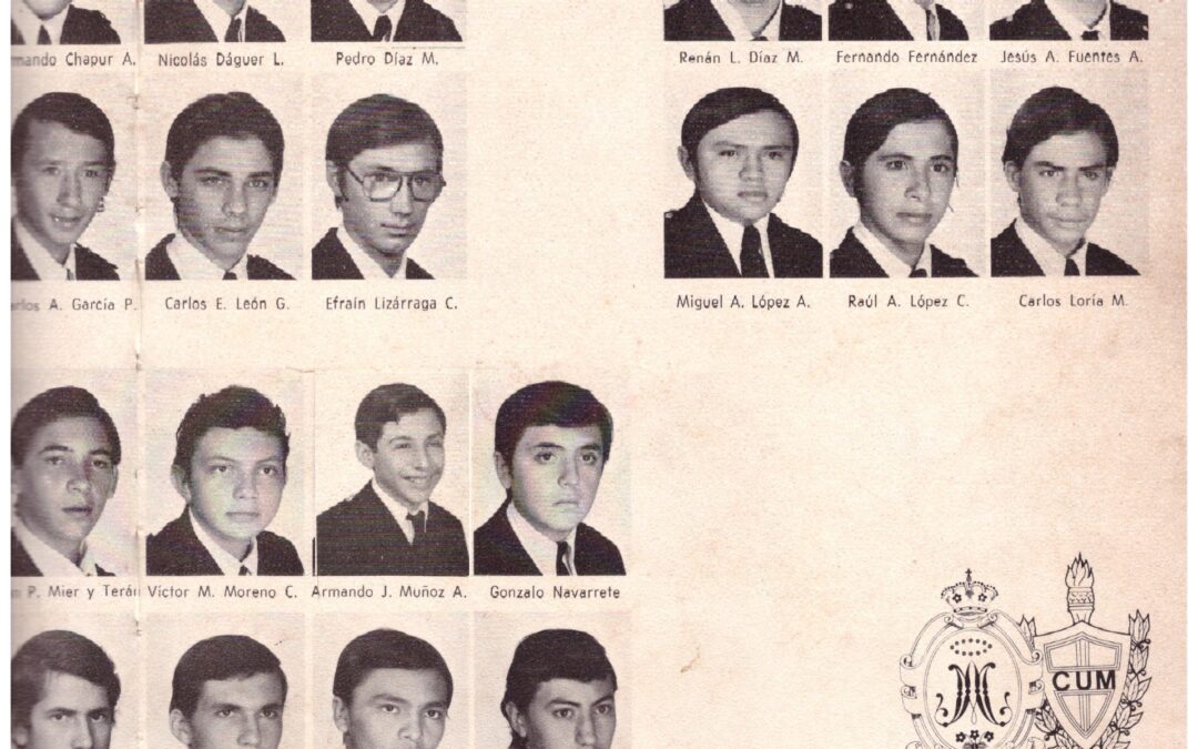 ALUMNOS PREPARATORIANOS DEL COLEGIO MONTEJO