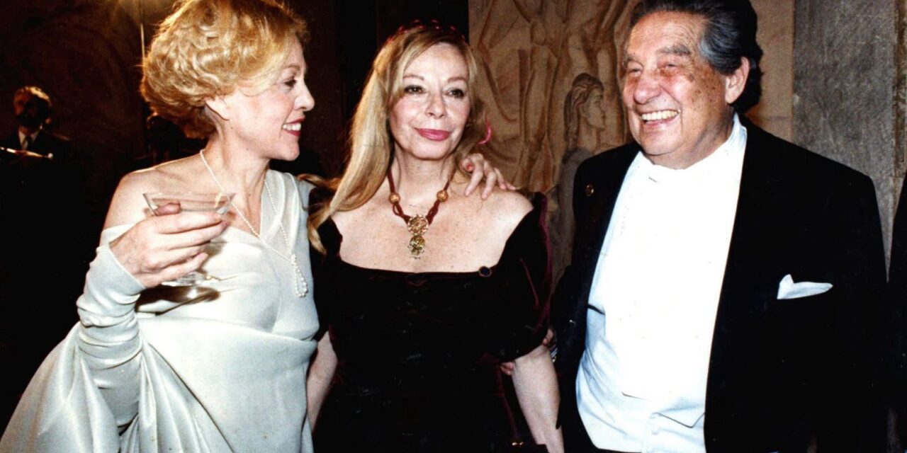 Octavio Paz y dos de sus mujeres
