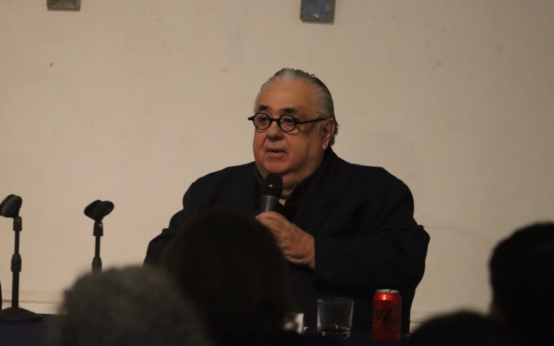 Presentación del libro «Vivir Mata» de Gonzalo Navarrete en el Mérida Fest