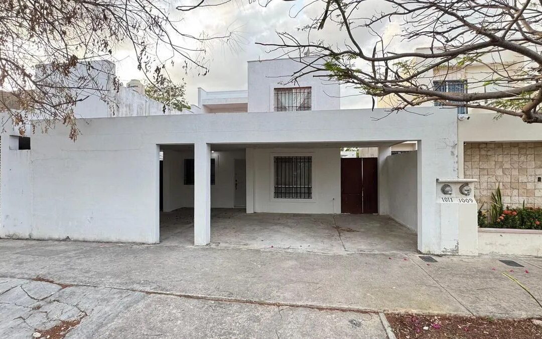 Casa en renta en Las Américas, Mérida, Yucatán, sobre avenida principal