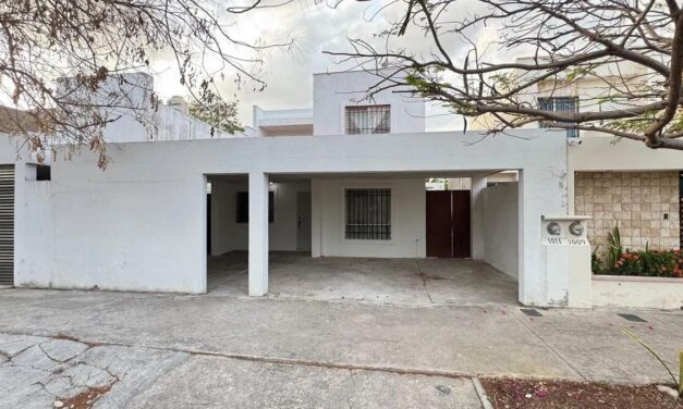 Casa en renta en Las Américas, Mérida, Yucatán, sobre avenida principal