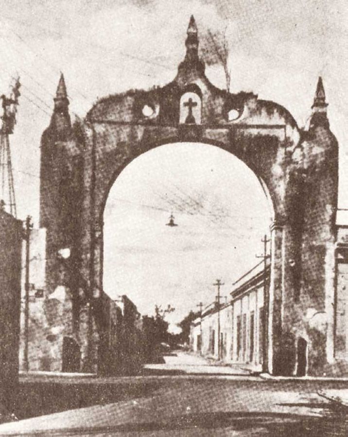 Mérida y sus fronteras. Arco del puente.