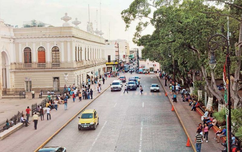 Un paseo por la ciudad de Mérida: La Plaza Principal